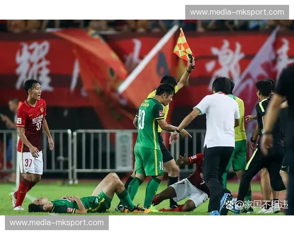 足球战术高清直播:不止是比赛,更是智慧的较量 足球战术高清直播:不止是比赛,更是智慧的较量